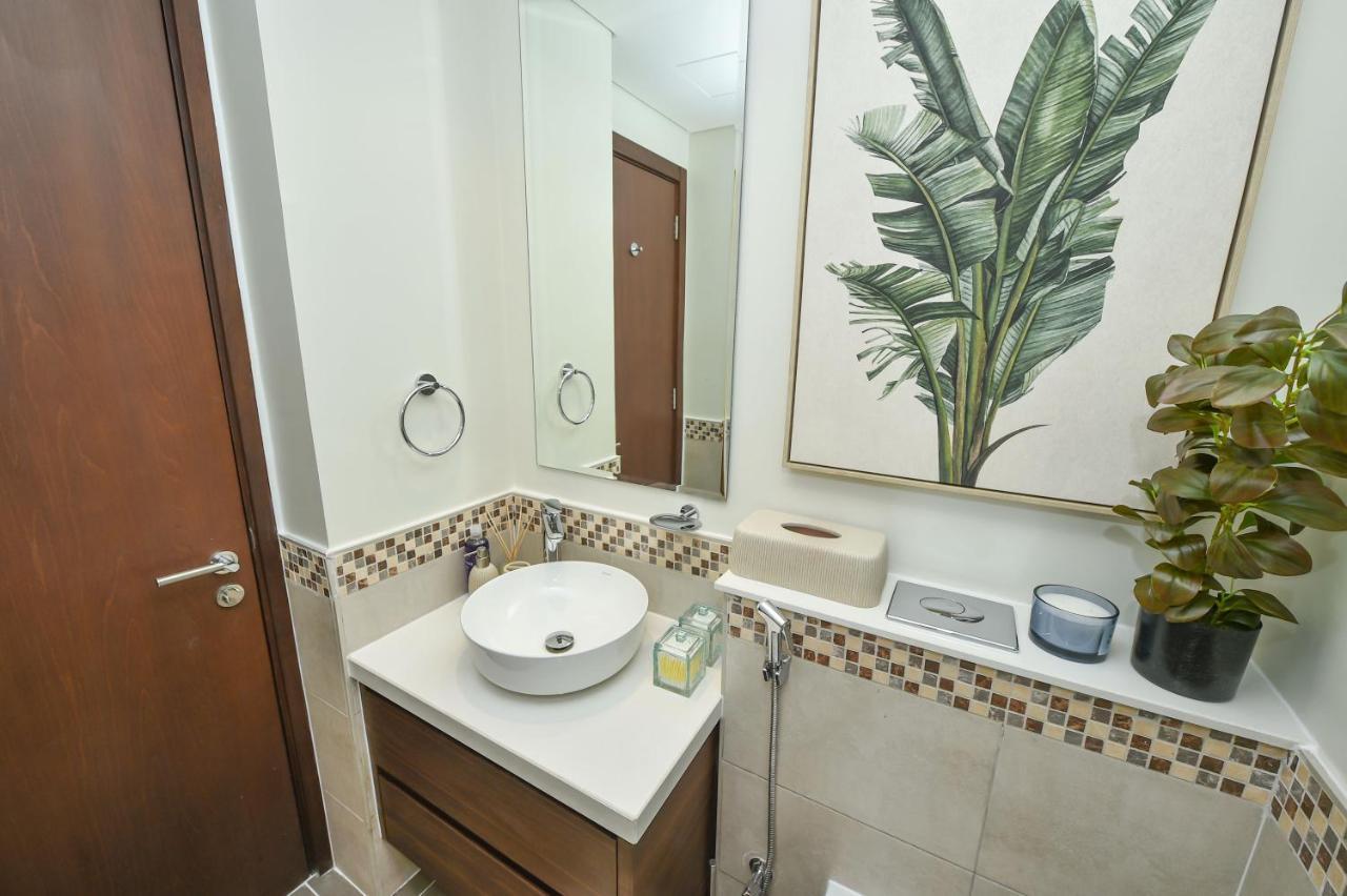 Brand New Reva Residence 1 Bedrooms Apts - Business Bay Dubai Esterno foto