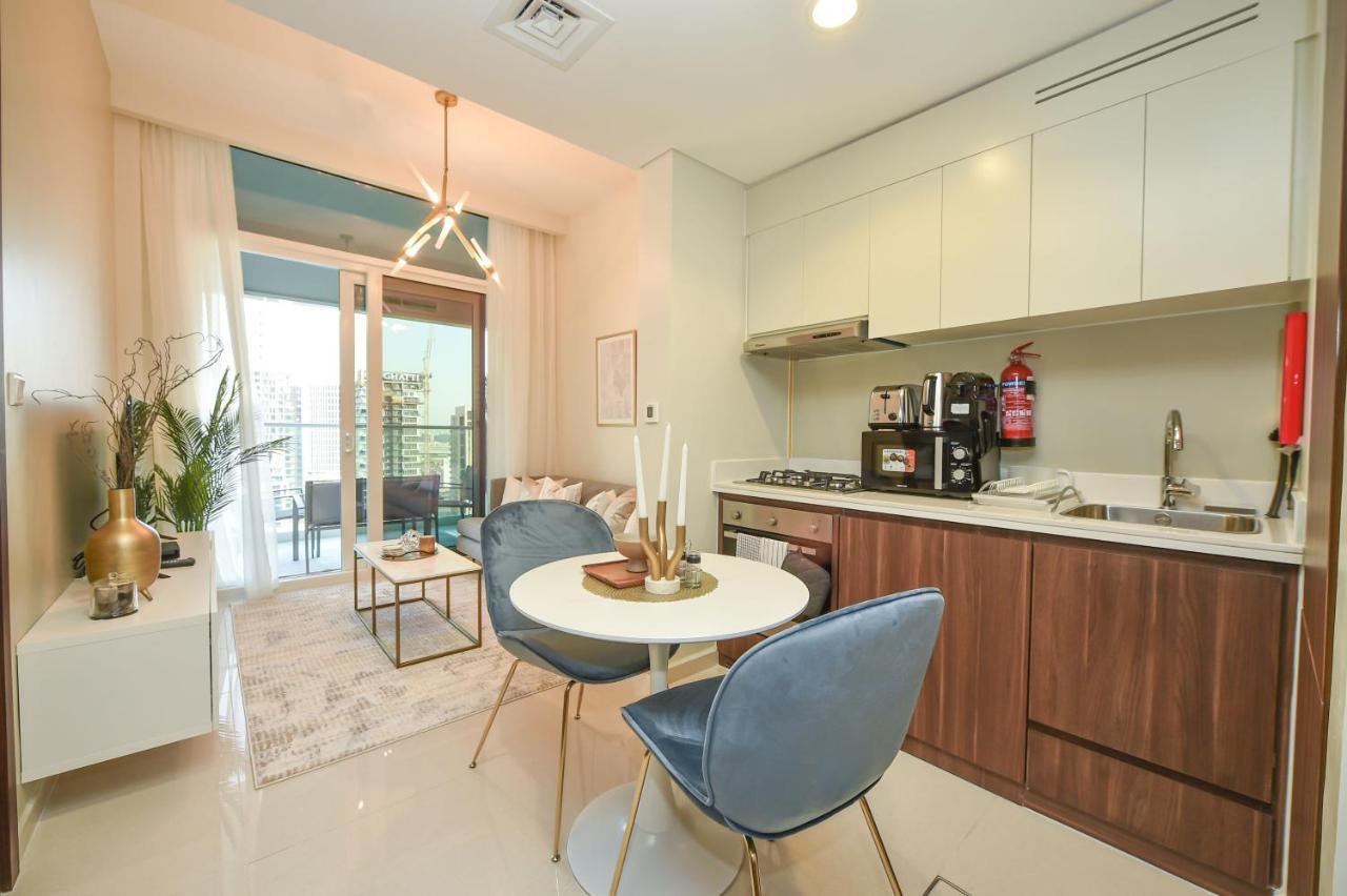 Brand New Reva Residence 1 Bedrooms Apts - Business Bay Dubai Esterno foto